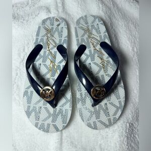 Michael Kors Navy Blue White and Gold Flip Flops Women’s Size 6